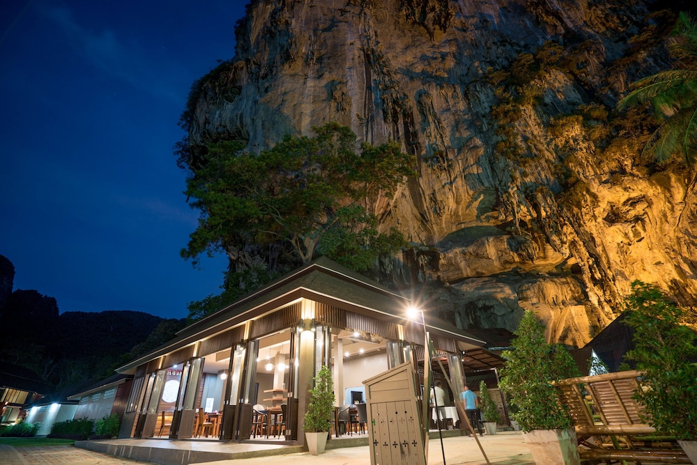 

Roma - Ao Nang Beach - Tonsai Bay Resort