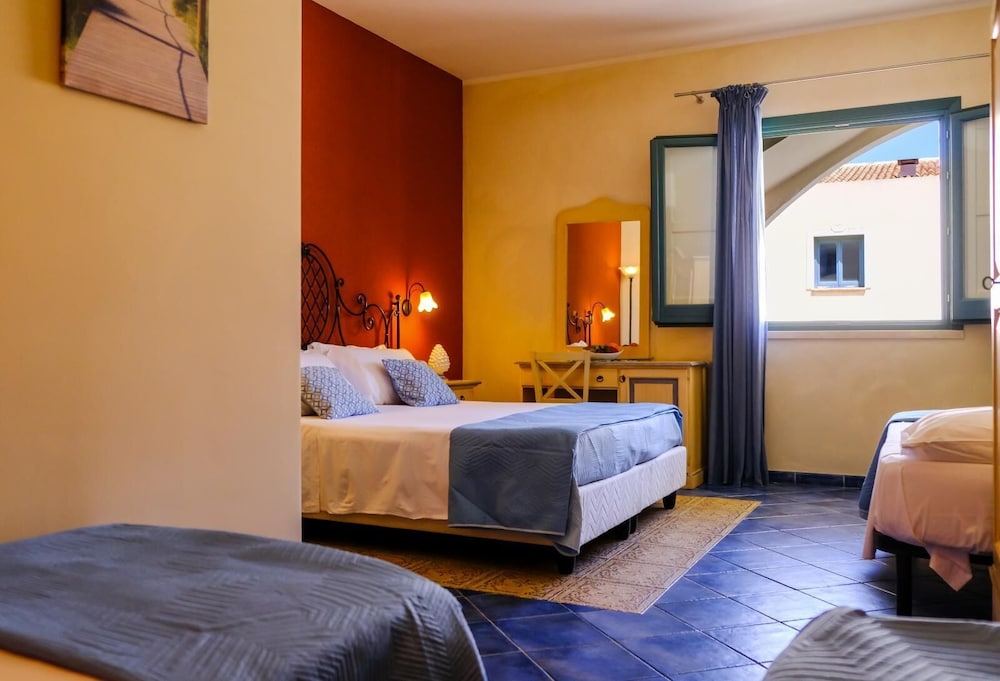 

Bari - Scopello, Trapani - Hotel Baglio Di Scopello