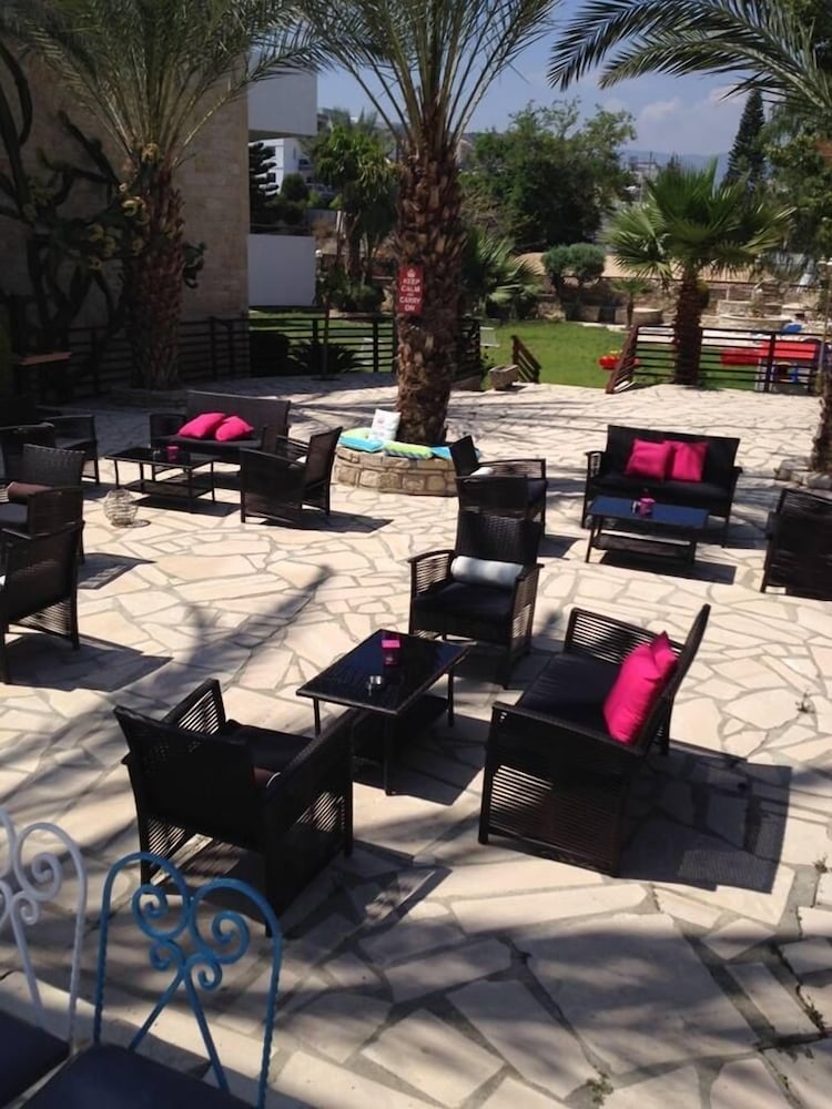 

Bologna - Limassol - M. Moniatis Hotel