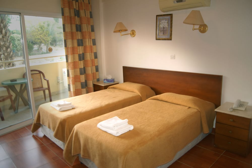 

Roma - Limassol - M. Moniatis Hotel