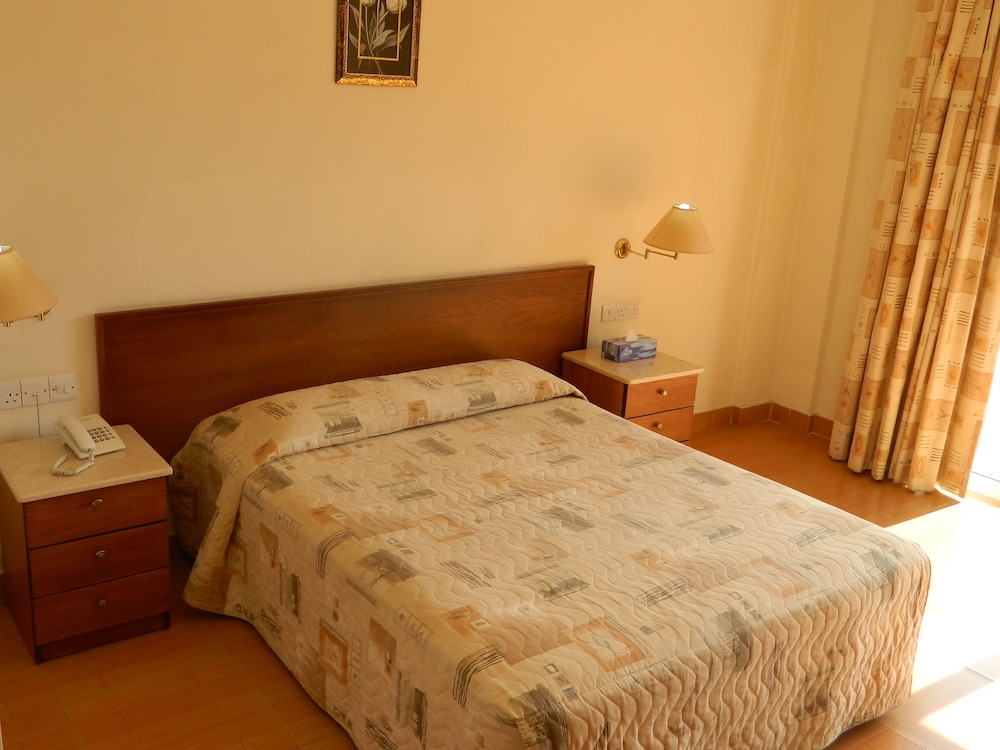 

Roma - Limassol - M. Moniatis Hotel