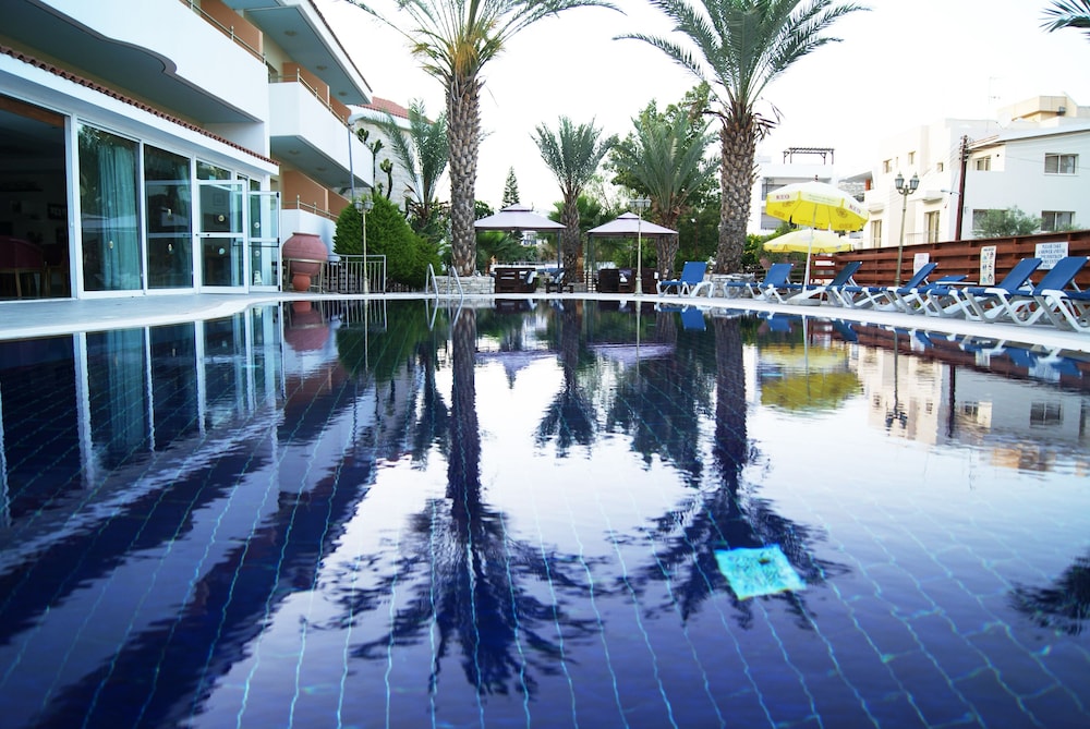 

Roma - Limassol - M. Moniatis Hotel