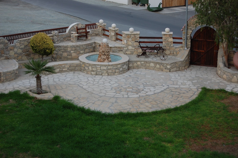 

Roma - Limassol - M. Moniatis Hotel