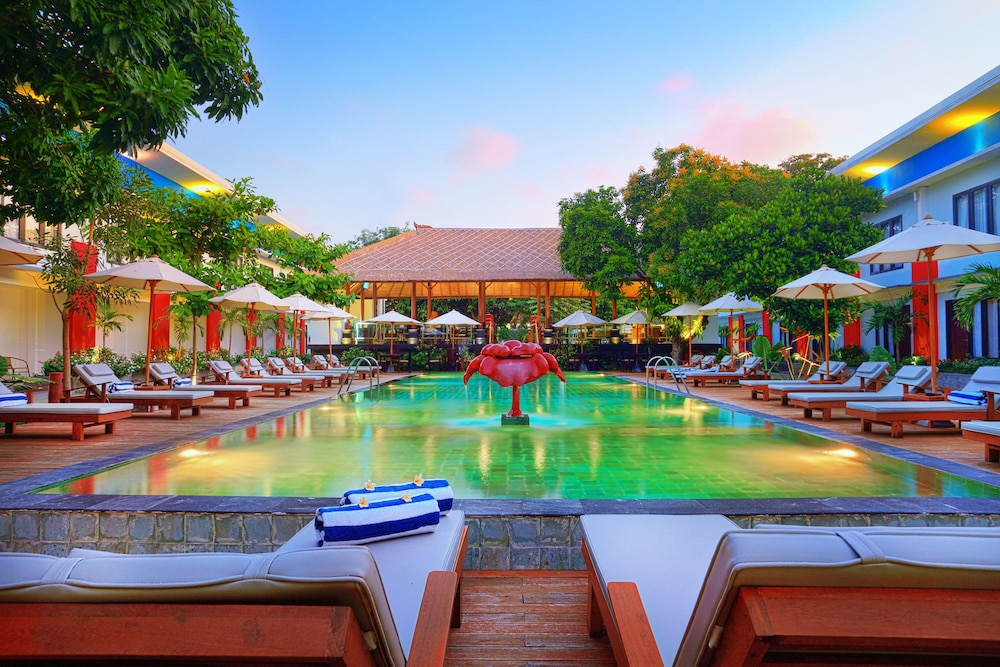 

Milano - Kedonganan - Ozz Hotel Kuta Bali manage by Ozz Group