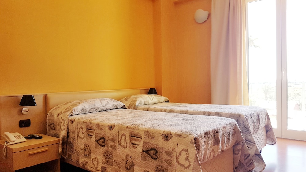 

Milano - Noto Marina - Hotel Paclà