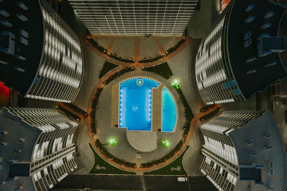 

Napoli - Batumi - White Sails Residential Hotel