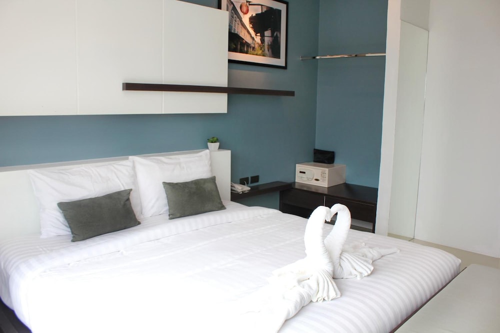 

Roma - Kamala Beach - The Artist House