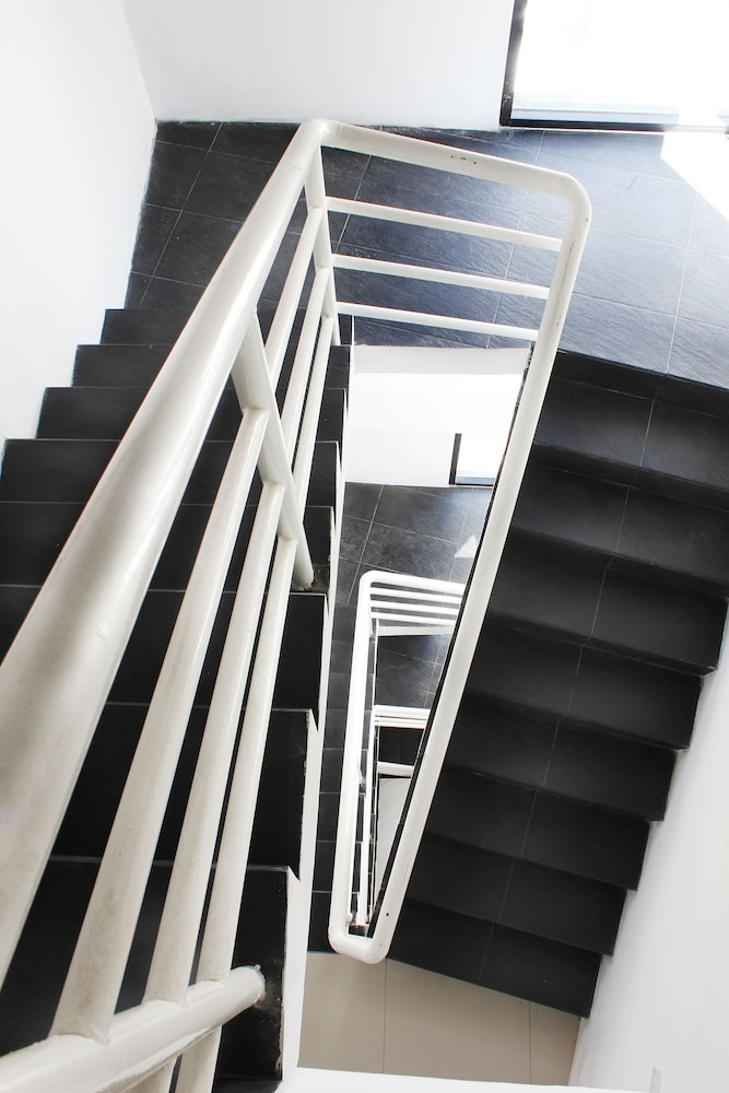 

Bologna - Kathu - The Artist House