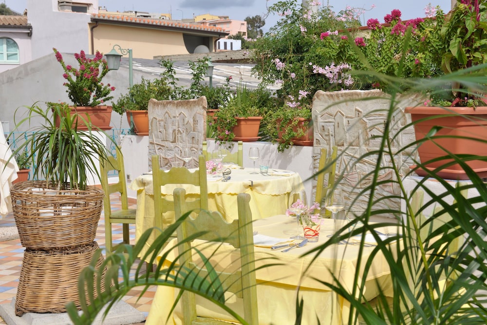

Firenze - Cala Gonone - Hotel Su Barchile