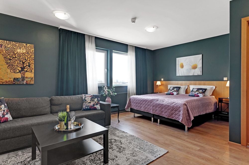 

Milano - Hveragerði - Hotel Kvika