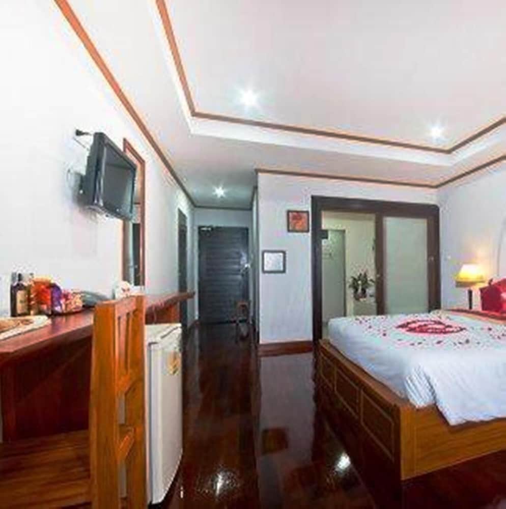 

Milano - Nathon-Lipa - Lipa Bay Resort