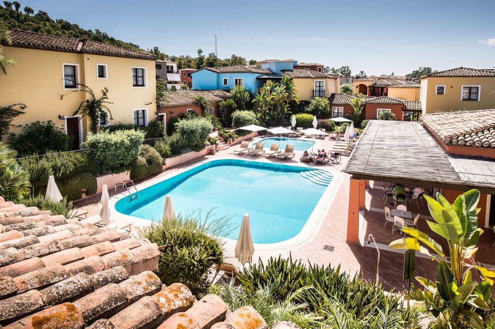 

Verona - Arbatax - Borgo Degli Ulivi