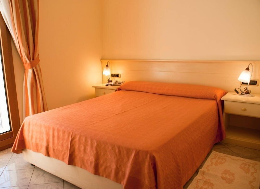 

Catania - Olbia - Hotel Stella 2000