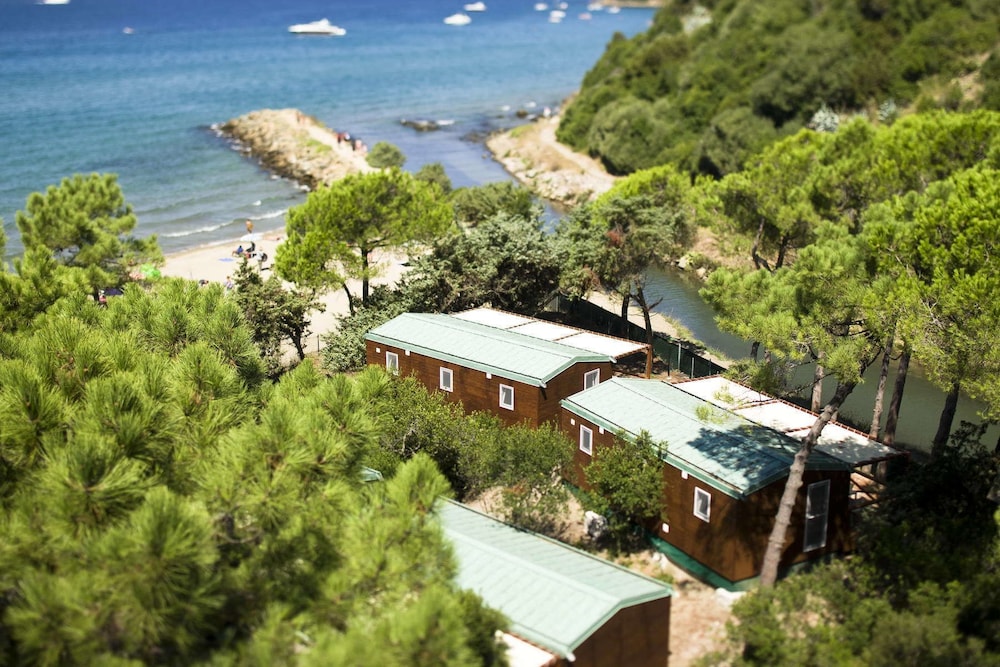 

Bari - Follonica - PuntAla Camp & Resort