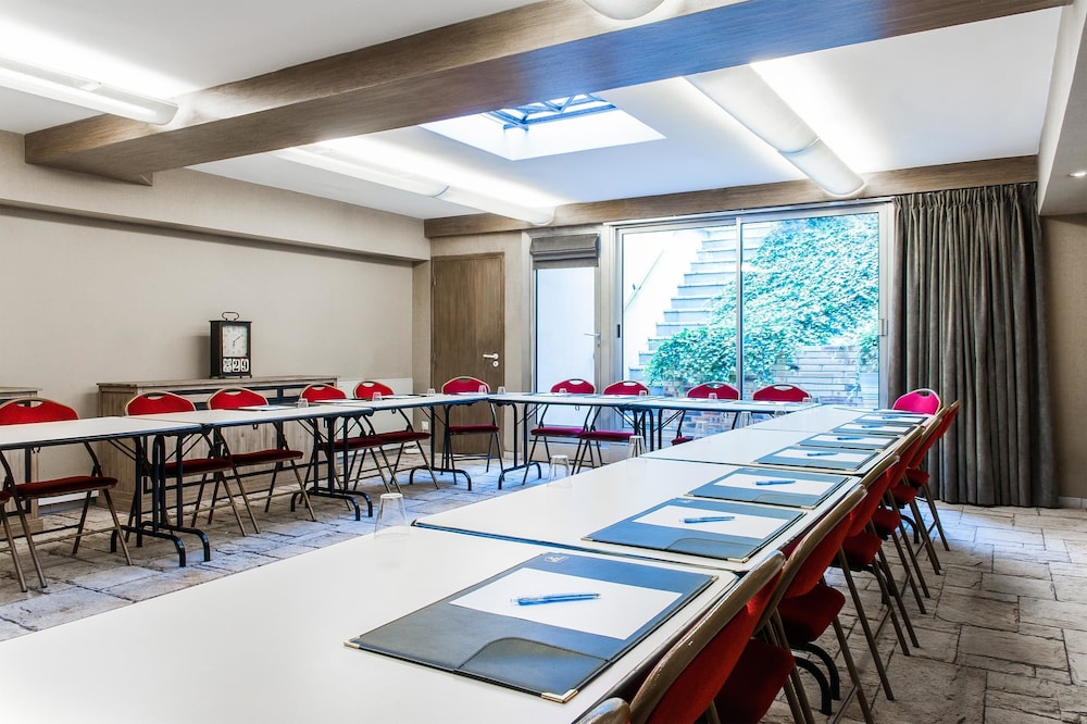 

Brindisi - Noisy-le-Grand - Best Western Saint Louis - Grand Paris Vincennes