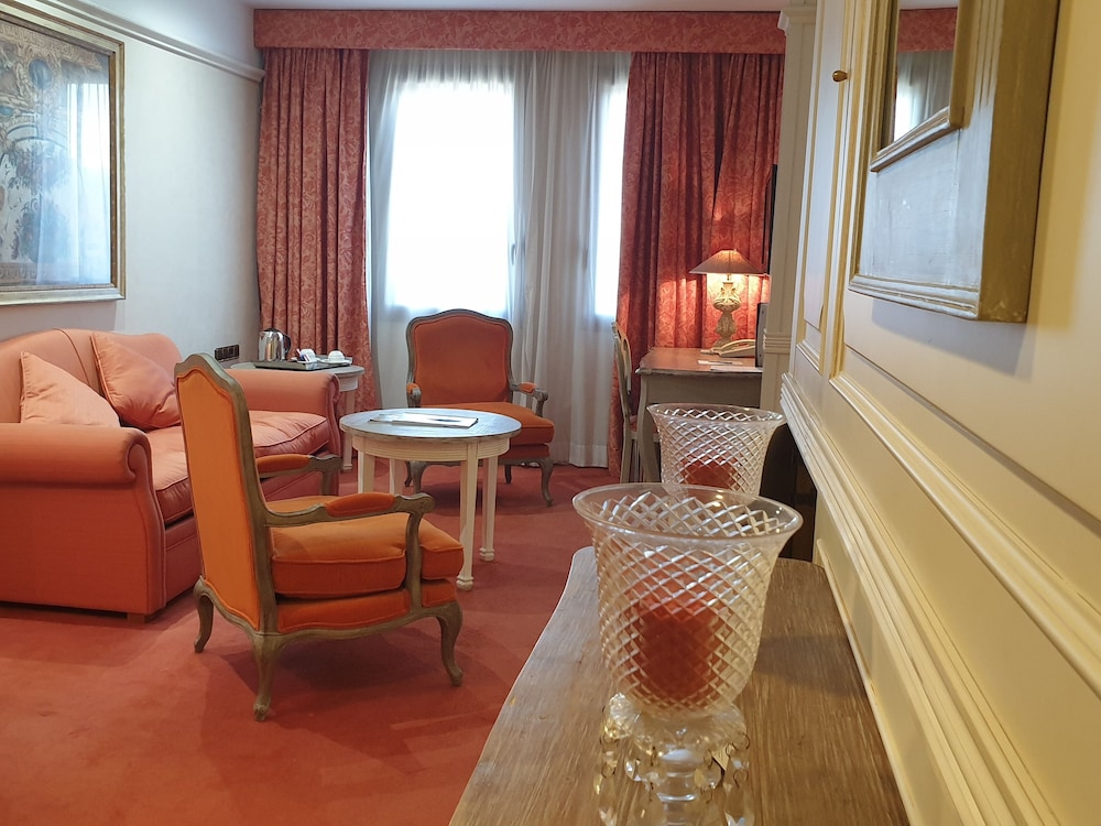 

Milano - Girona - Best Western Premier CMC Girona