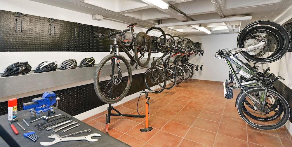 

Milano - Girona - Best Western Premier CMC Girona