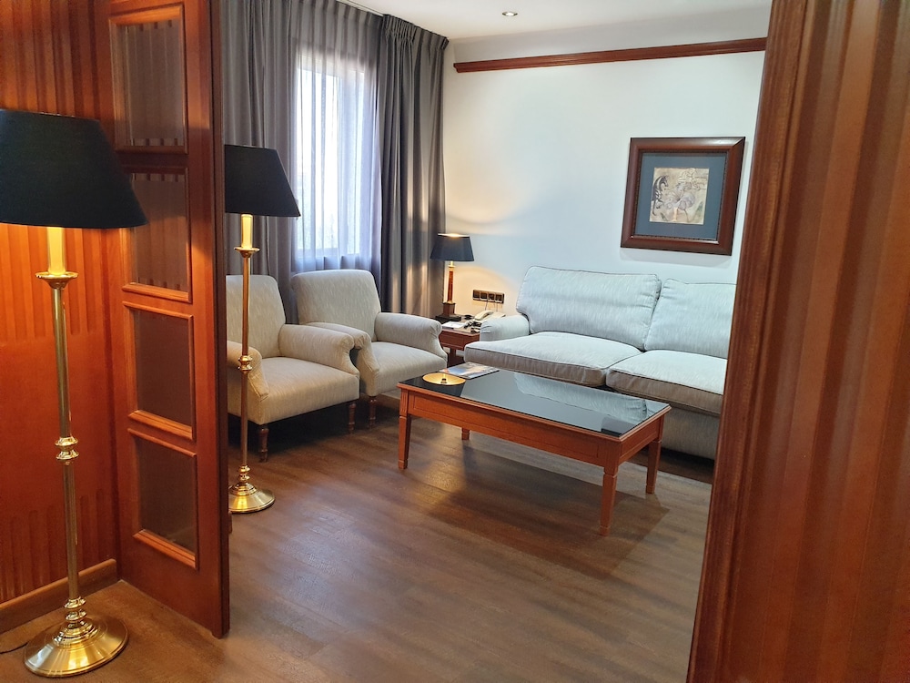 

Verona - Girona - Best Western Premier CMC Girona