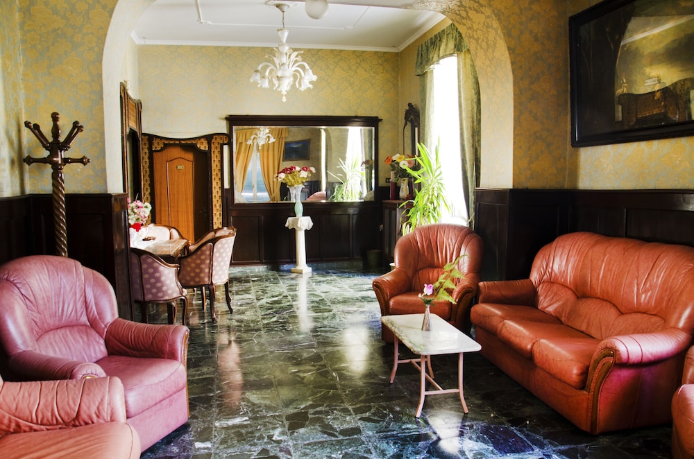 

Torino - Pozzuoli - Hotel Villa Maria
