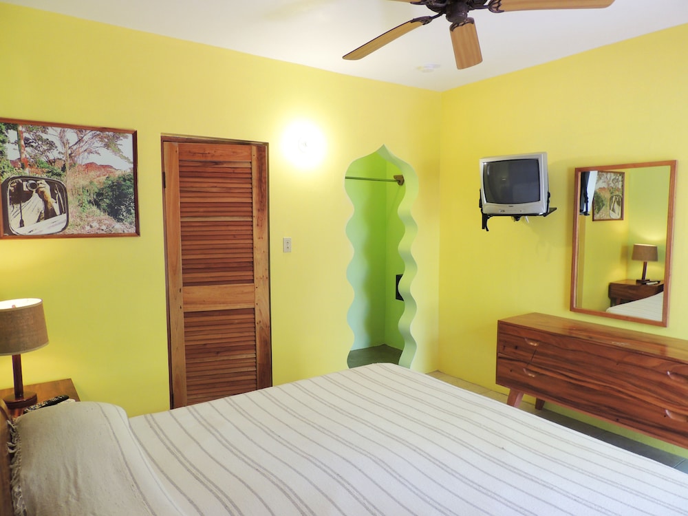 

Roma - Giamaica, Caraibi - Sunrise Club Hotel Restaurant & Bar