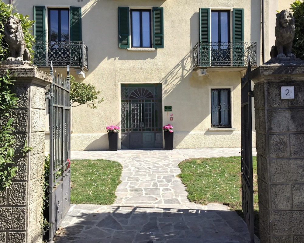 

Firenze - Argegno - Hotel Villa San Fedele