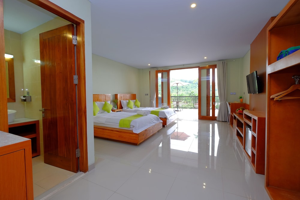

Milano - Senggigi - Villa Mataano