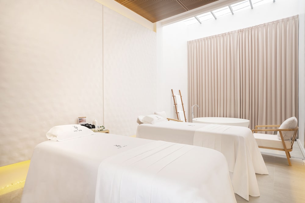 

Venezia - Nai Yang Beach - Meliá Phuket Mai Khao