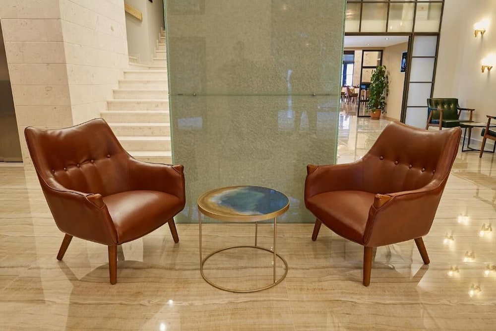 

Napoli - Durrës - ETER Hotel