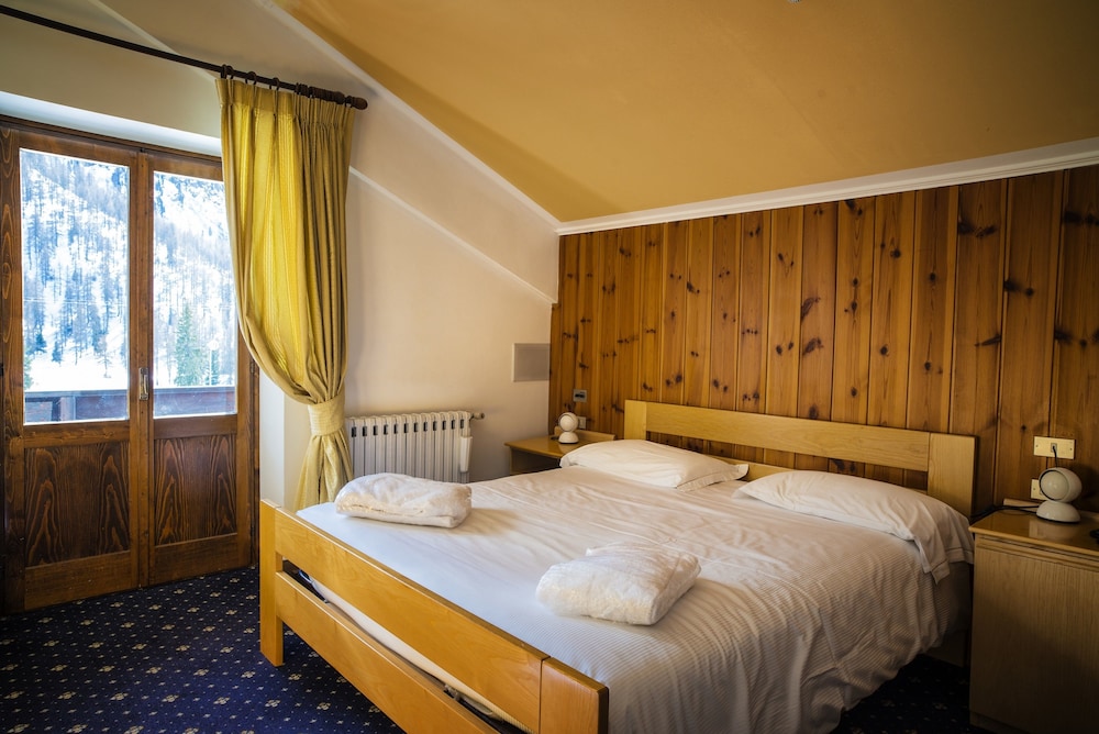 

Roma - Penia - Hotel Monzoni - San Pellegrino