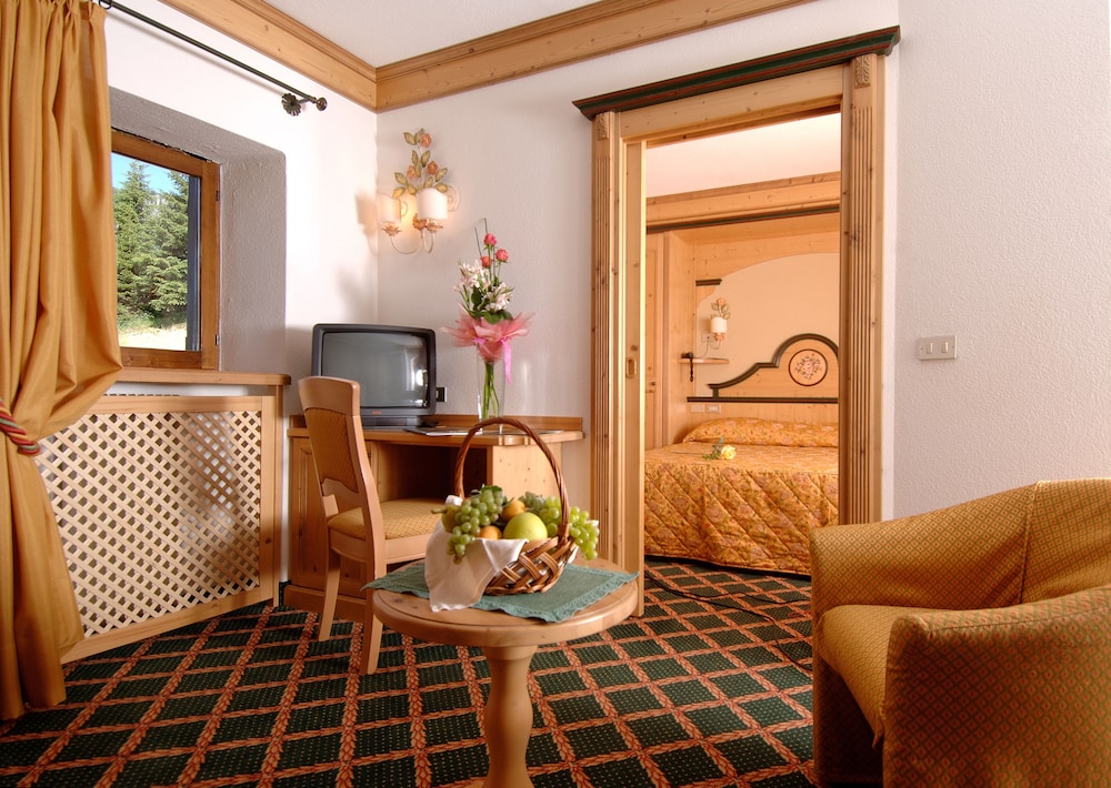

Bari - Penia - Hotel Monzoni - San Pellegrino