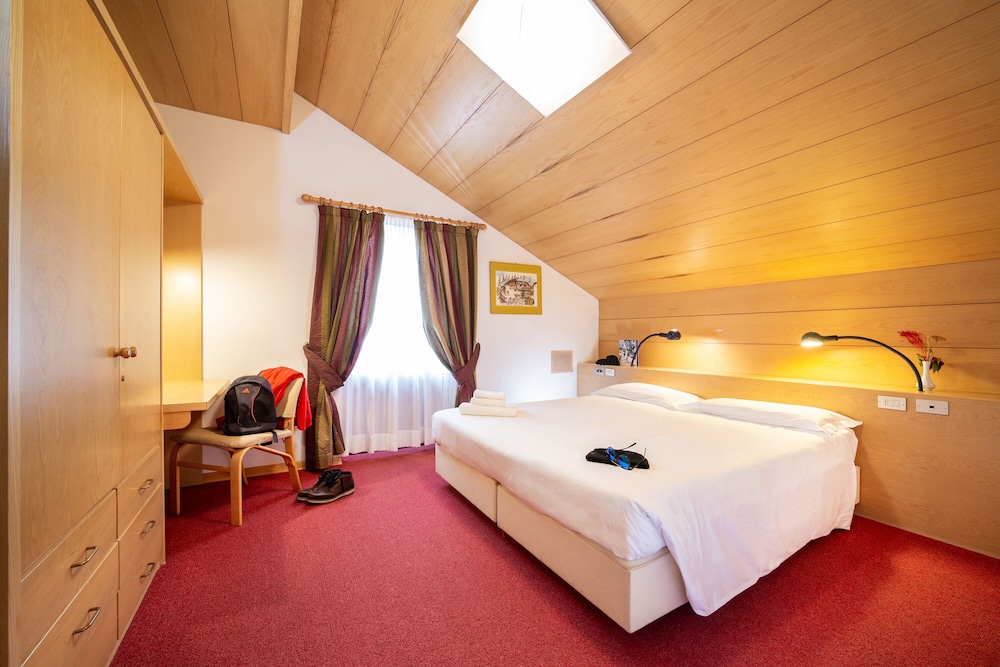 

Verona - Val di Fassa, Montagna Italia - Hotel Monzoni - San Pellegrino