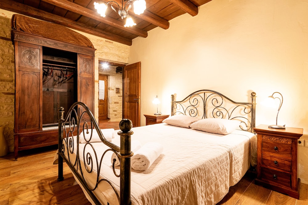 

Firenze - Kampíon - Villa Castello