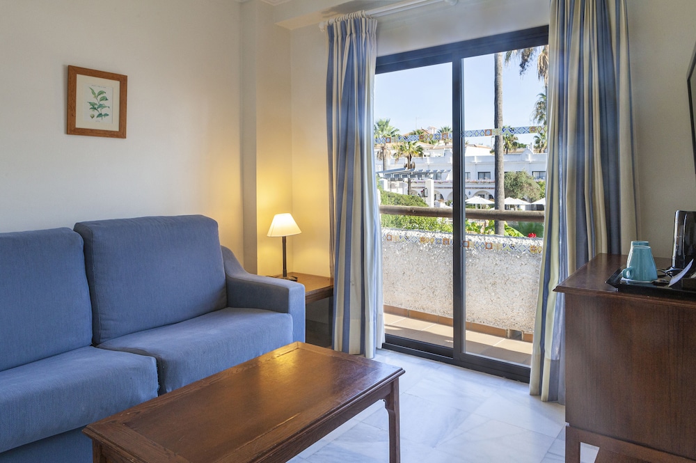 

Milano - Rota - Playa De La Luz Hotel