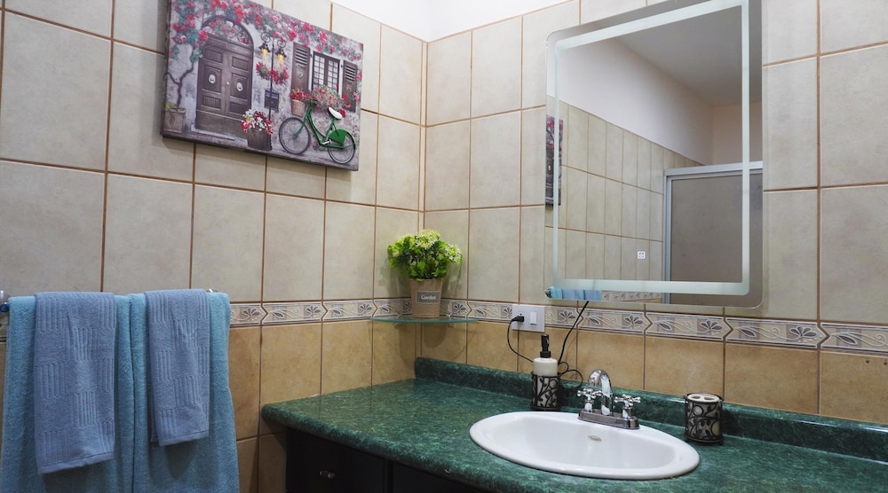 

Bologna - Playa Hermosa - COCO BEACH CONDO