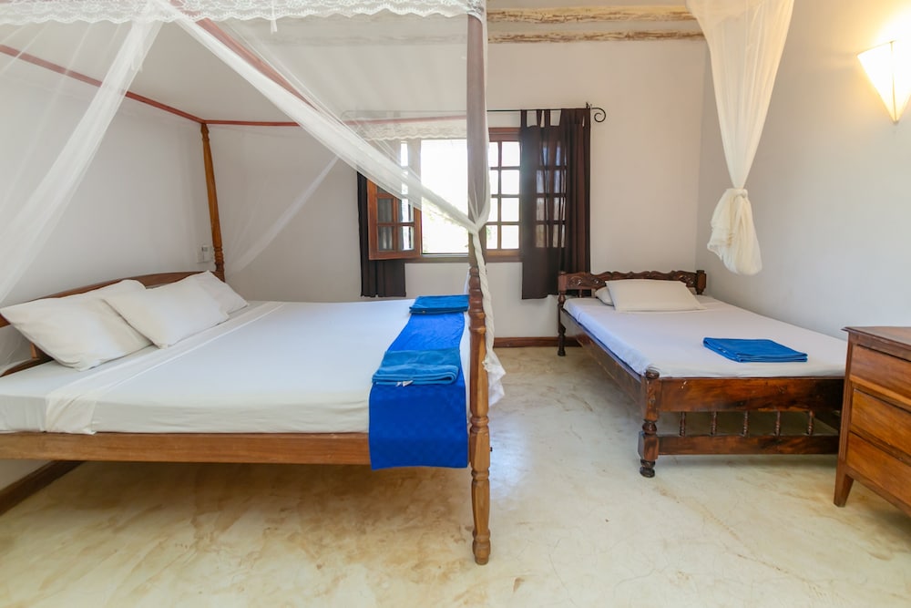 

Milano - Marafiki - Pearls and Corals Resort