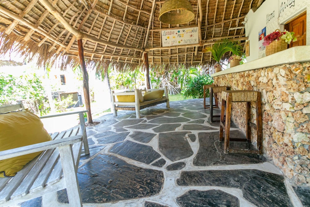 

Milano - Marafiki - Pearls and Corals Resort