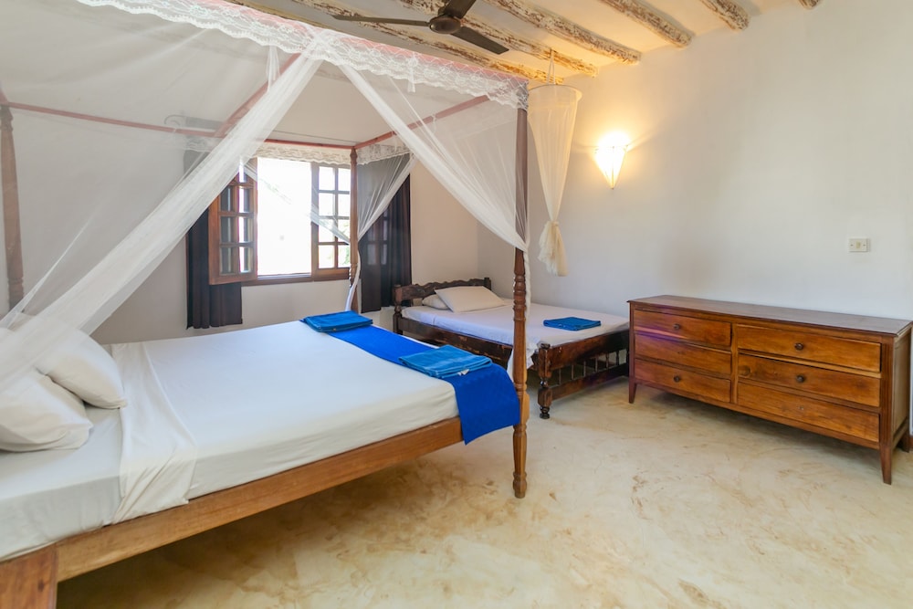 

Bari - Marafiki - Pearls and Corals Resort