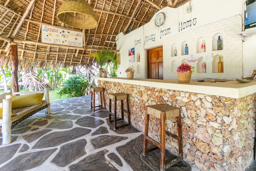 

Roma - Malindi - Pearls and Corals Resort