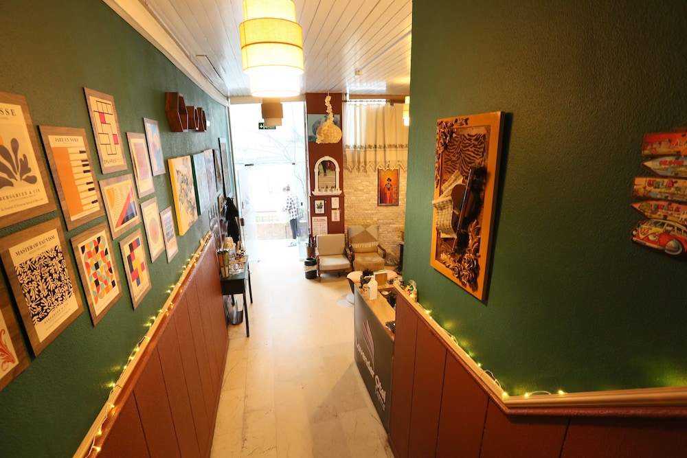 

Milano - Çeşme - Lavender Otel