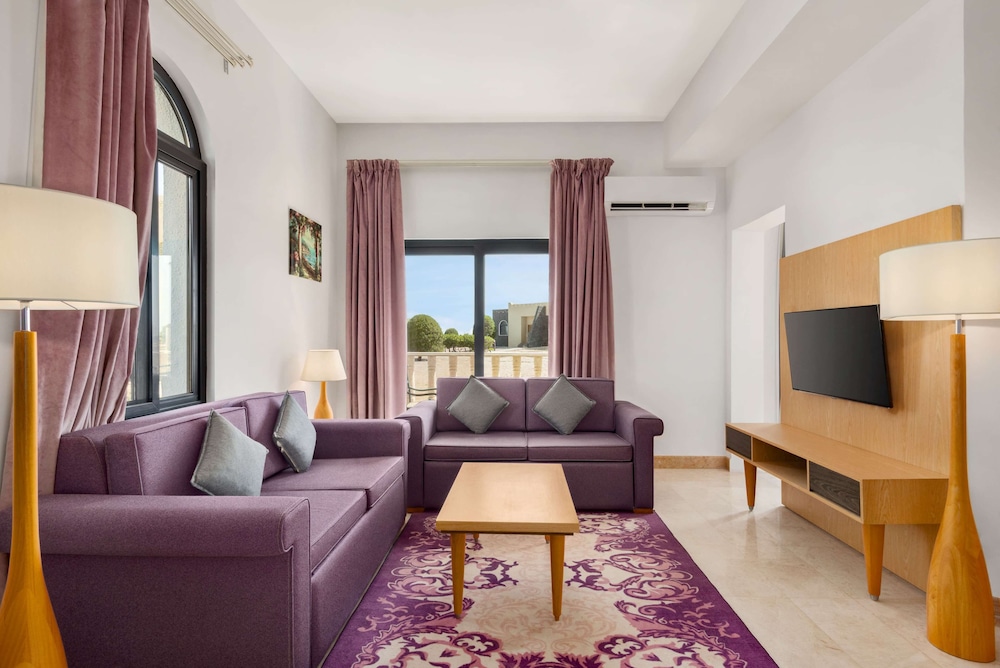 

Napoli - Salalah - Wyndham Garden Salalah Mirbat