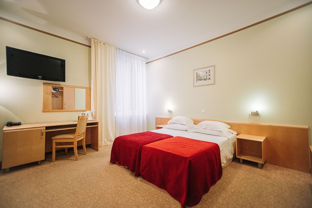 

Bari - Tallinn - Rixwell Viru Square Hotel Tallinn