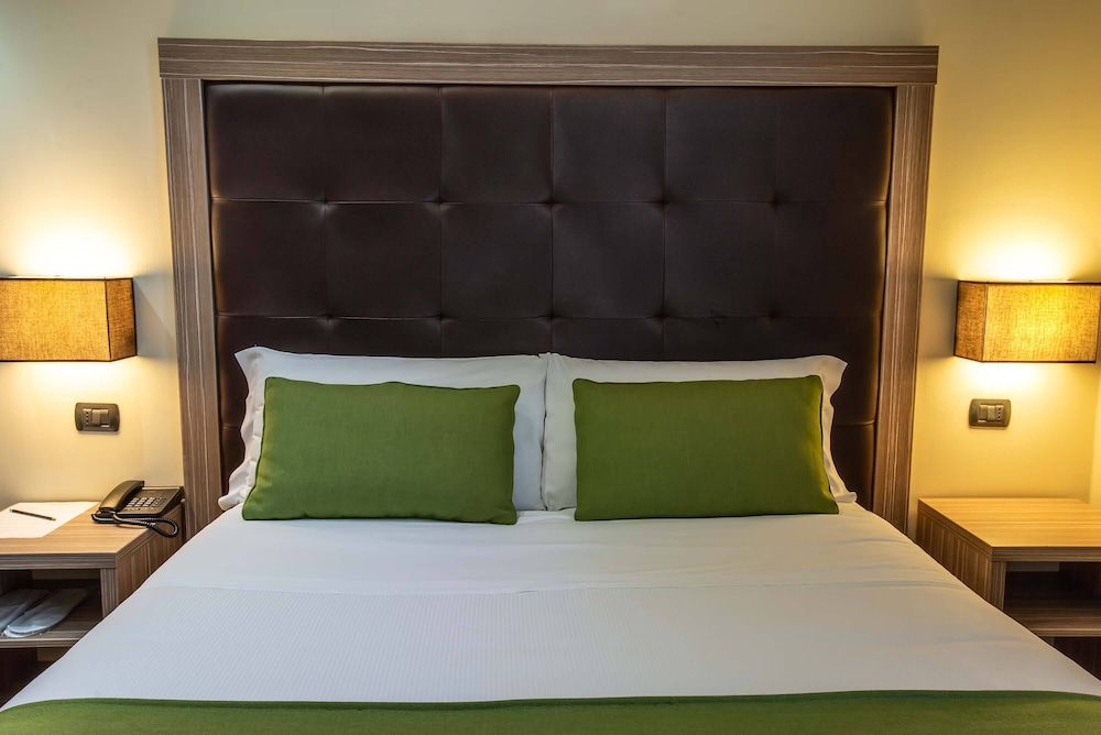 

Lamezia Terme - Grottaferrata - Hotel Roma Sud