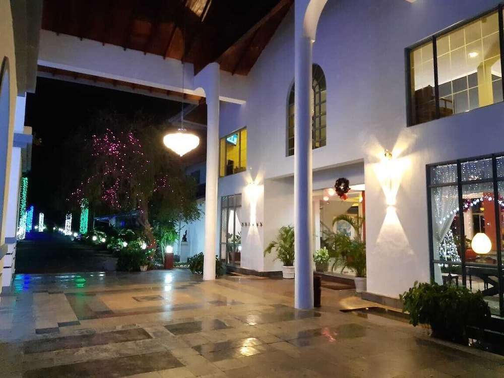 

Napoli - Hambantota - The Oasis Ayurveda Beach Resort