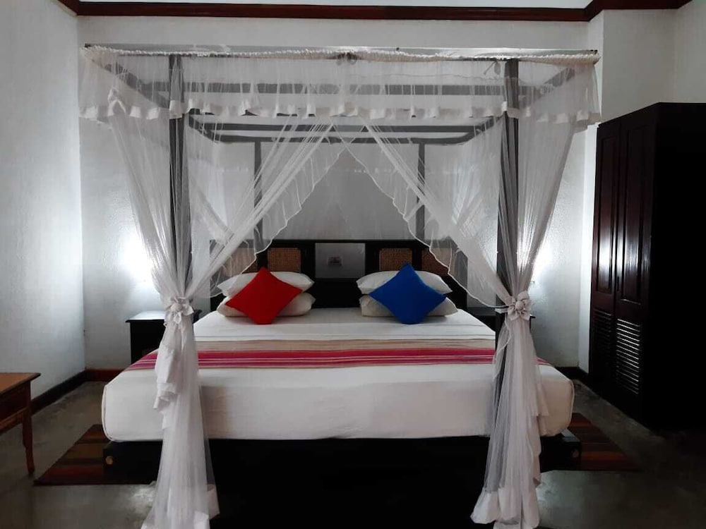 

Milano - Hambantota - The Oasis Ayurveda Beach Resort