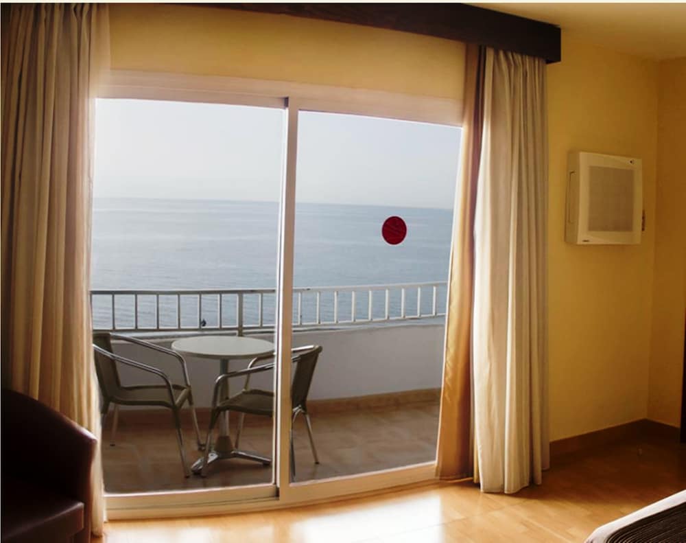 

Roma - Cala del Moral - Hotel Rincón Sol