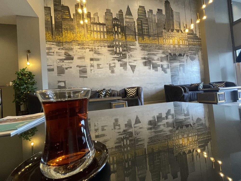 

Milano - Esenyurt - Agora Royal Hotel