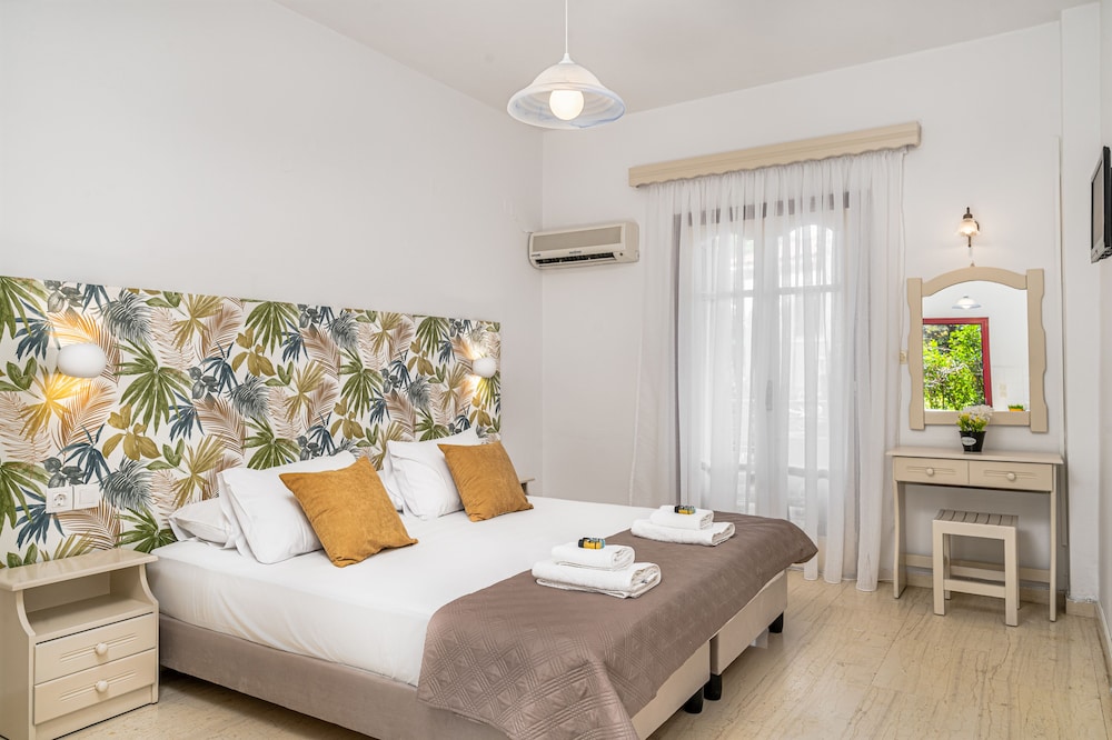 

Verona - Vasilikos - Pyrgaraki Studios and Apartments