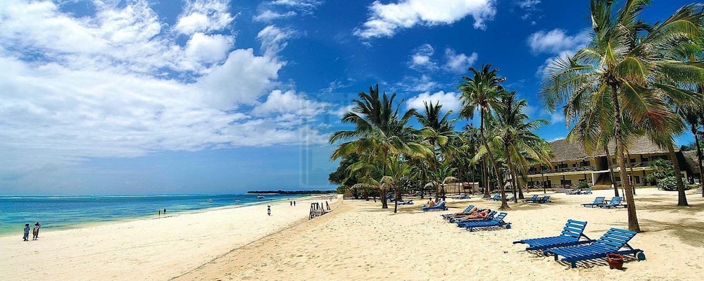

Catania - Malindi - Pine Court Malindi