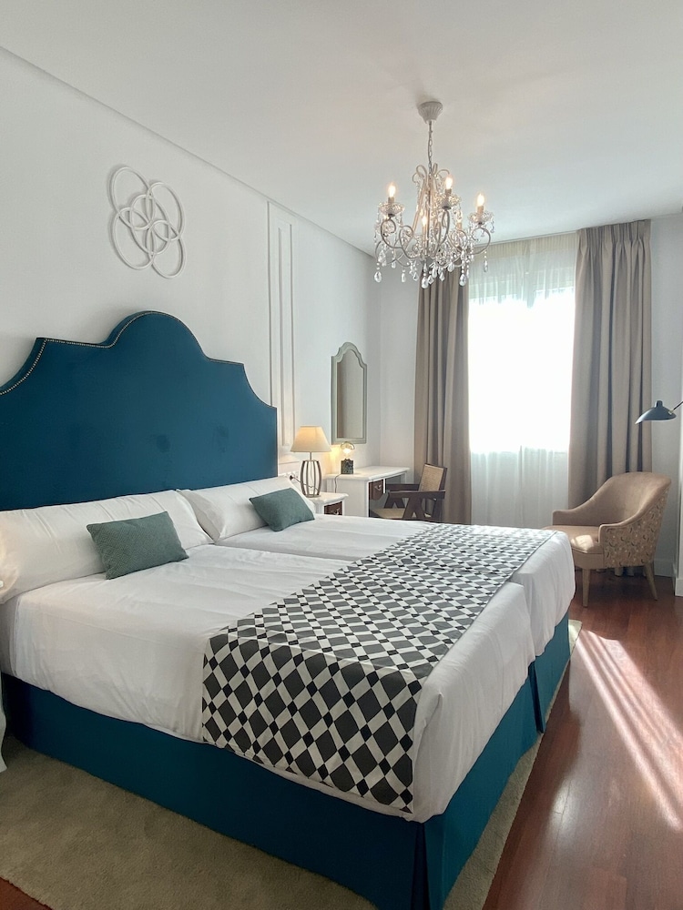 

Trieste - Siviglia - Hotel Derby Sevilla