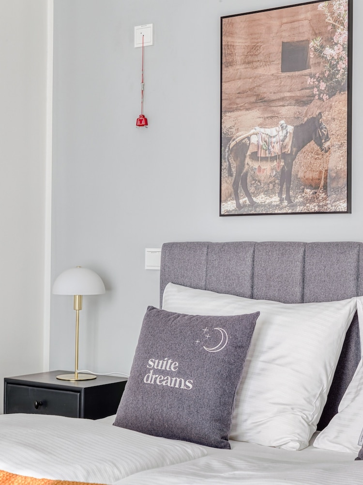 

Roma - Berlin-Tegel - limehome Berlin Müllerstraße
